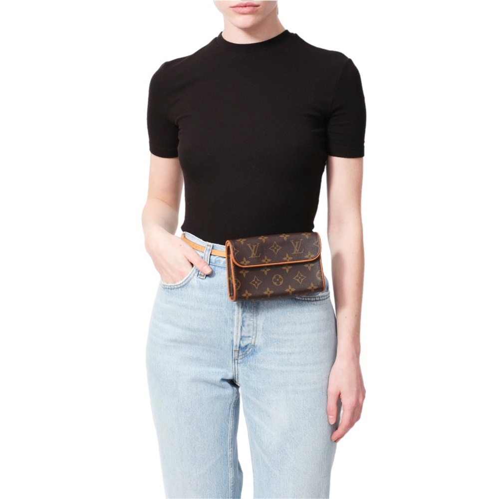 LOUIS VUITTON BELT BAG
